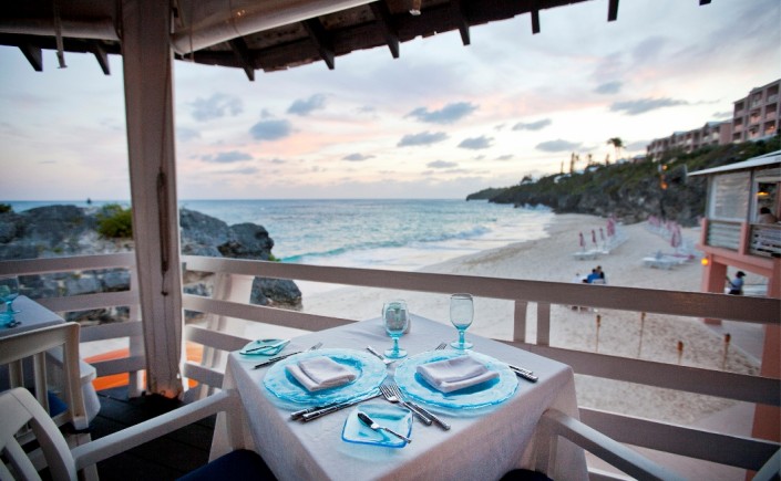 Reefs Bermuda restaurant-587284963fe55.jpg